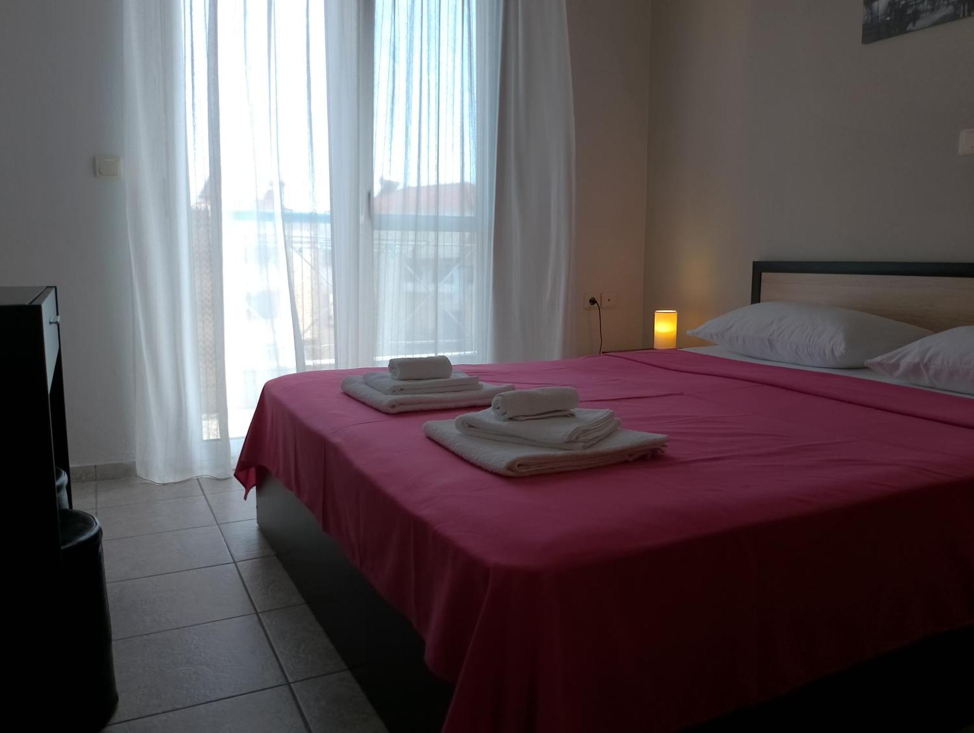 Sea And Sky Apartment Nea Peramos  Room photo